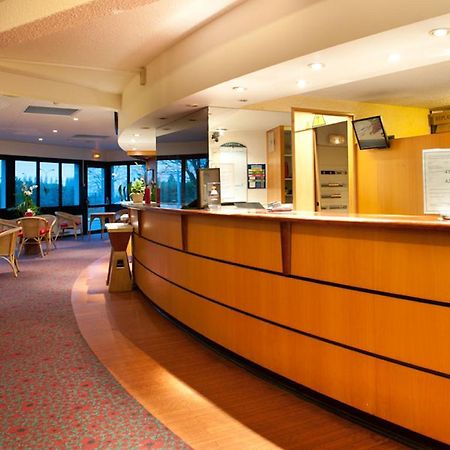 Egg Hotel Gonesse Esterno foto