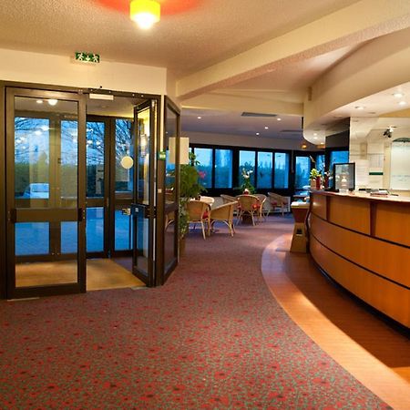 Egg Hotel Gonesse Esterno foto