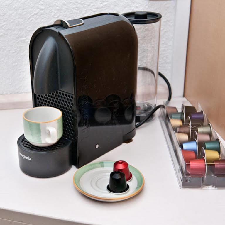 Egg Hotel Gonesse Esterno foto
